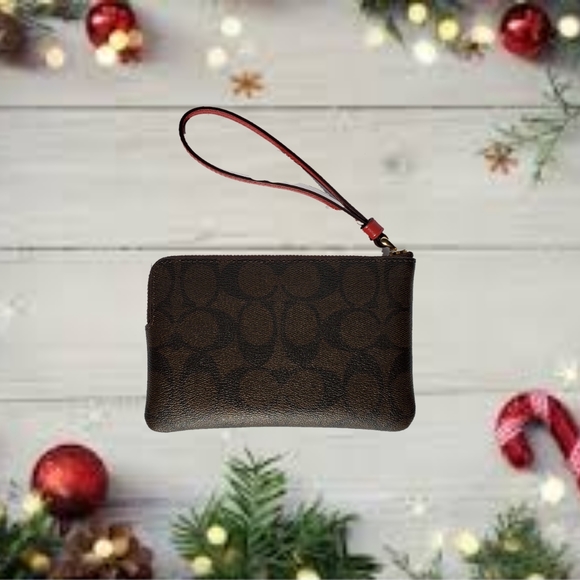 🎁 Coach Wristlet - Picture 6 of 7